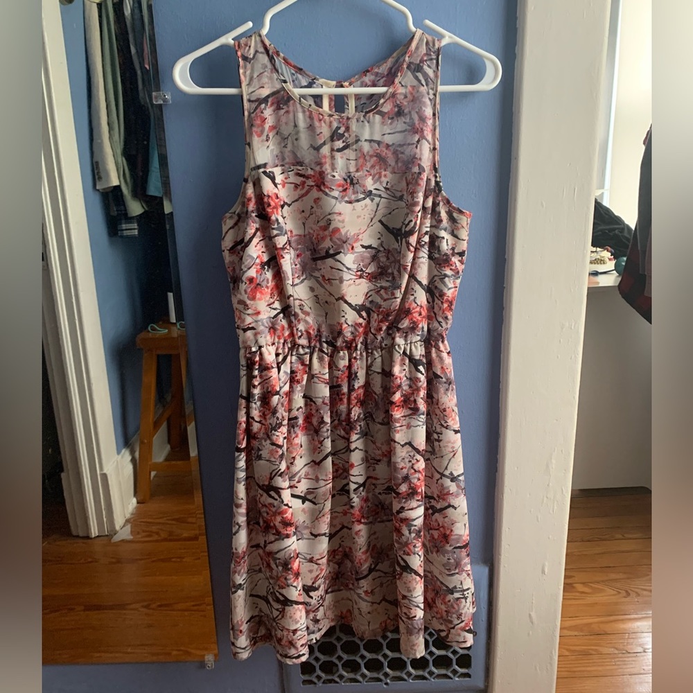 Guess floral keyhole dress